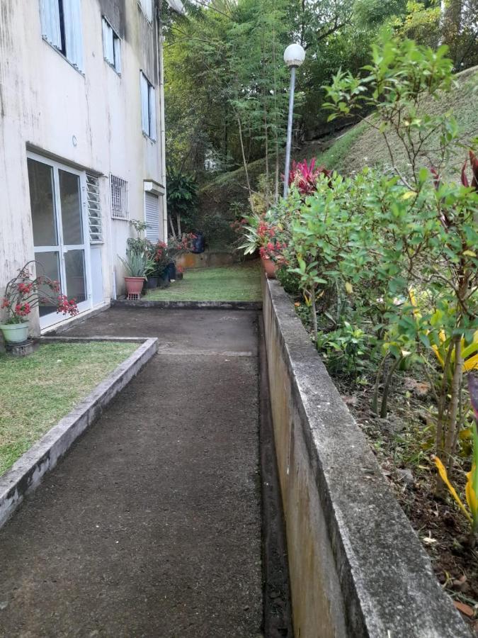 Apartament Escale Au Jardin Des Plantes Fort-de-France Zewnętrze zdjęcie